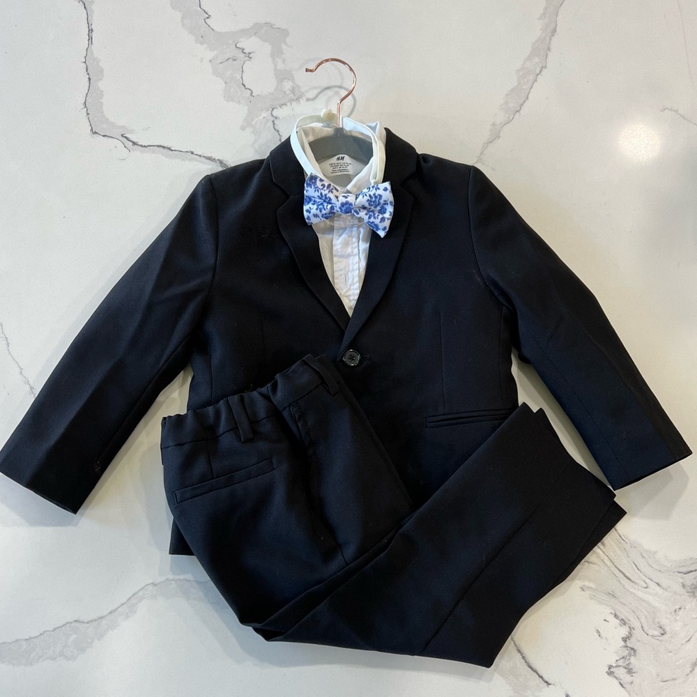 H&M Suit Blue Floral Bow Tie